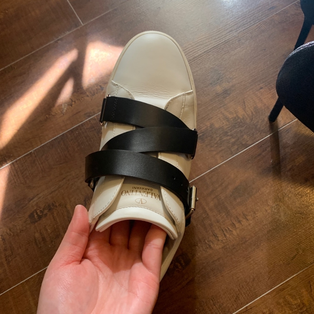 Shoes - Picture 2 of 3